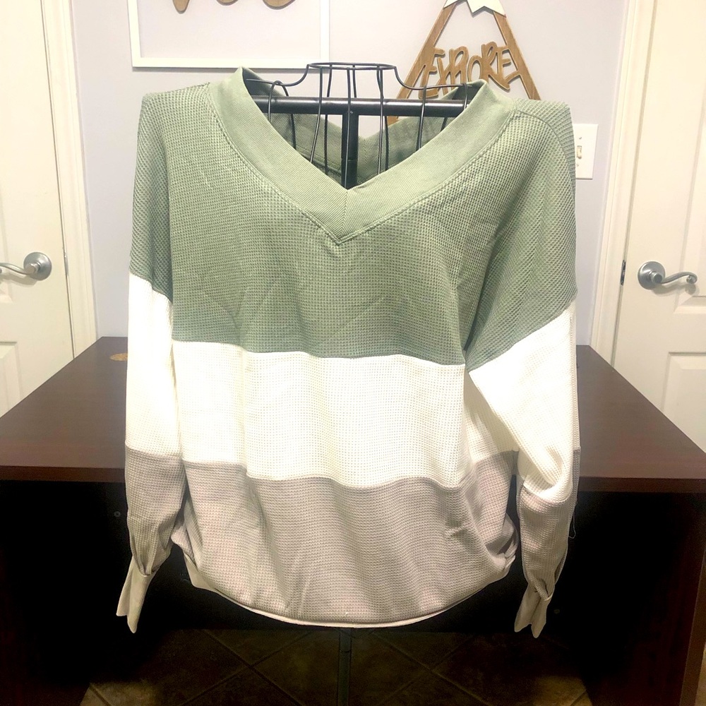 Woman’s vneck sweater